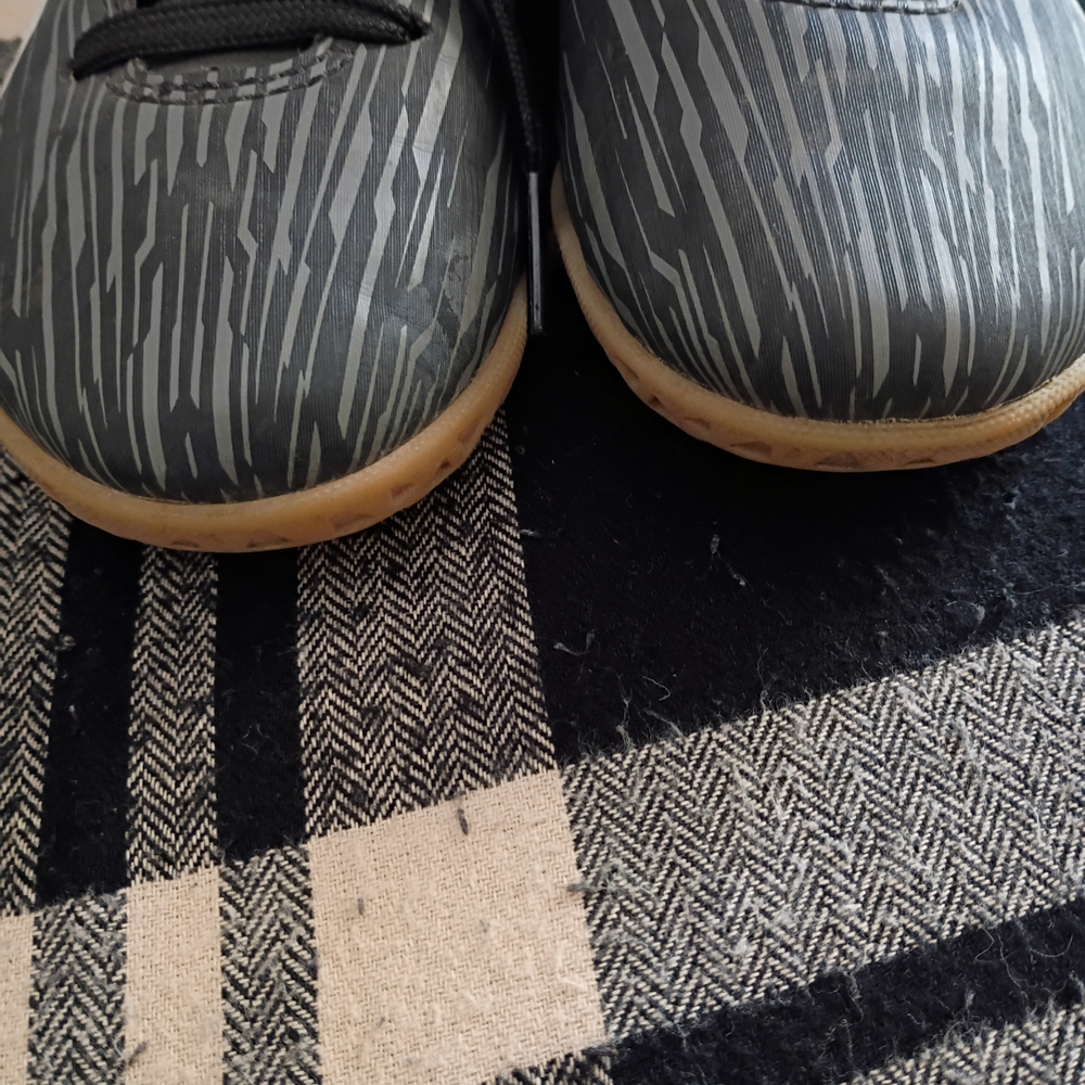 Kids Puma Gray and Black Indoor Soccer Shoes - Picture 9 of 9